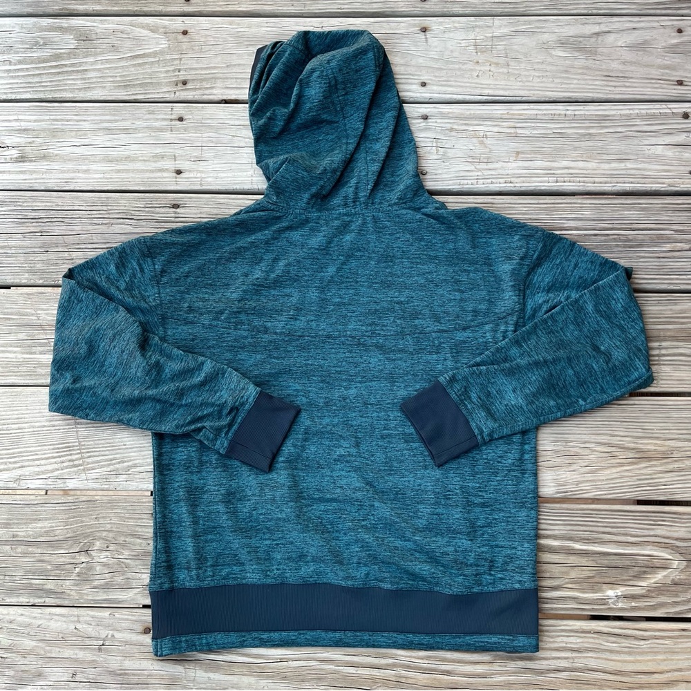 Green pullover - Picture 2 of 4